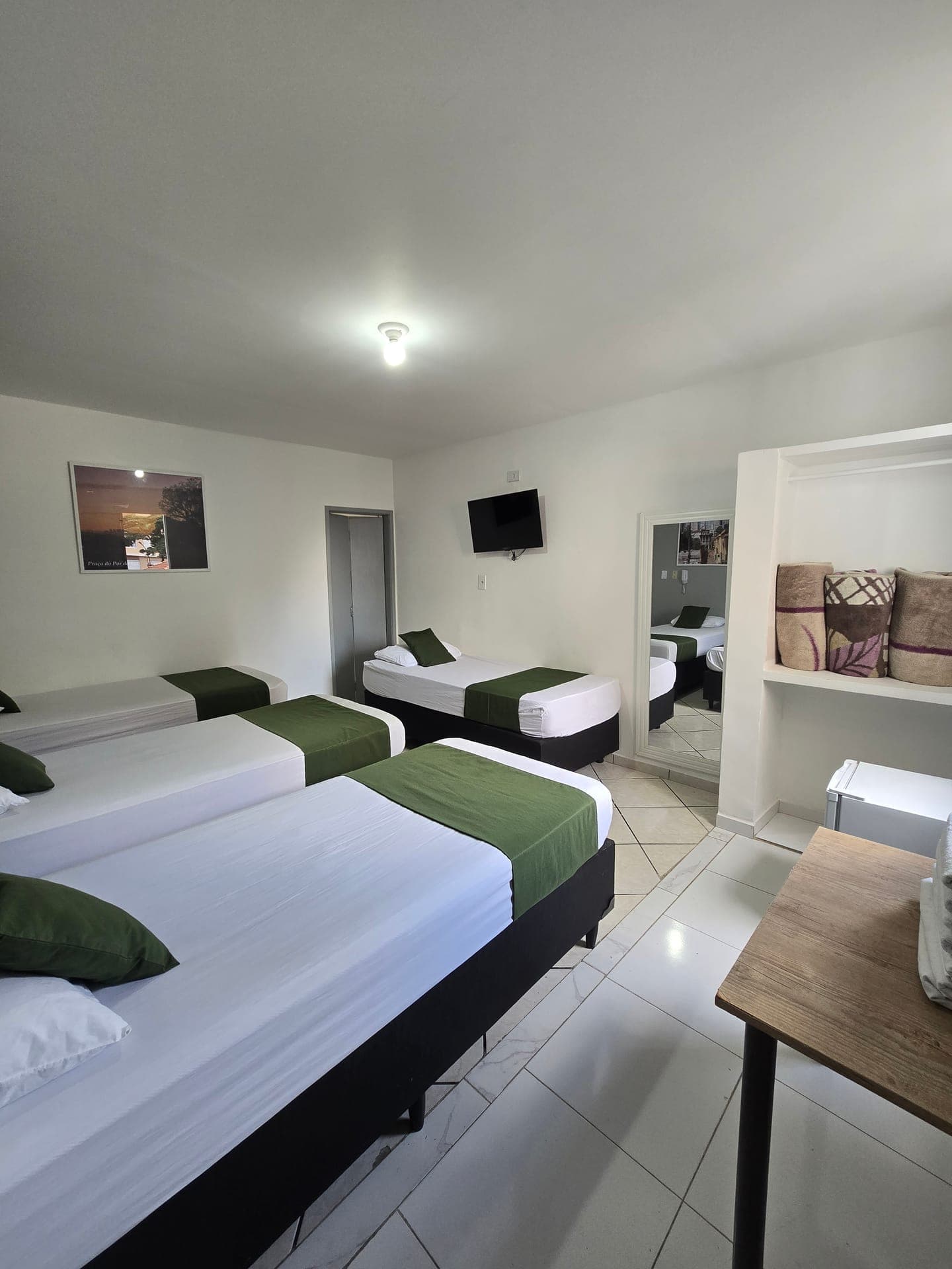 Suíte Quádruplo do Hotel Dona Lú